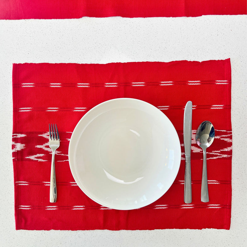 Serpentine Ikat Woven Placemat - Cherry