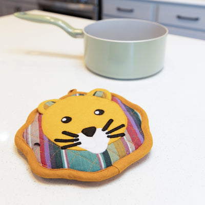 Lion Dual-Purpose Trivet & Pot Holder