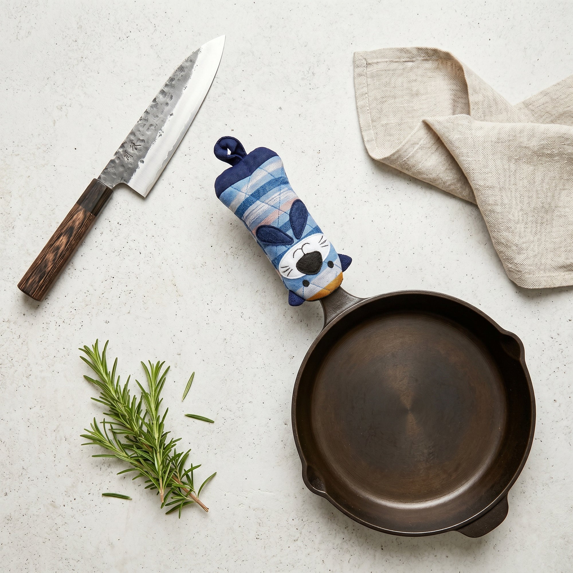 Sea Otter Skillet Handle Holder