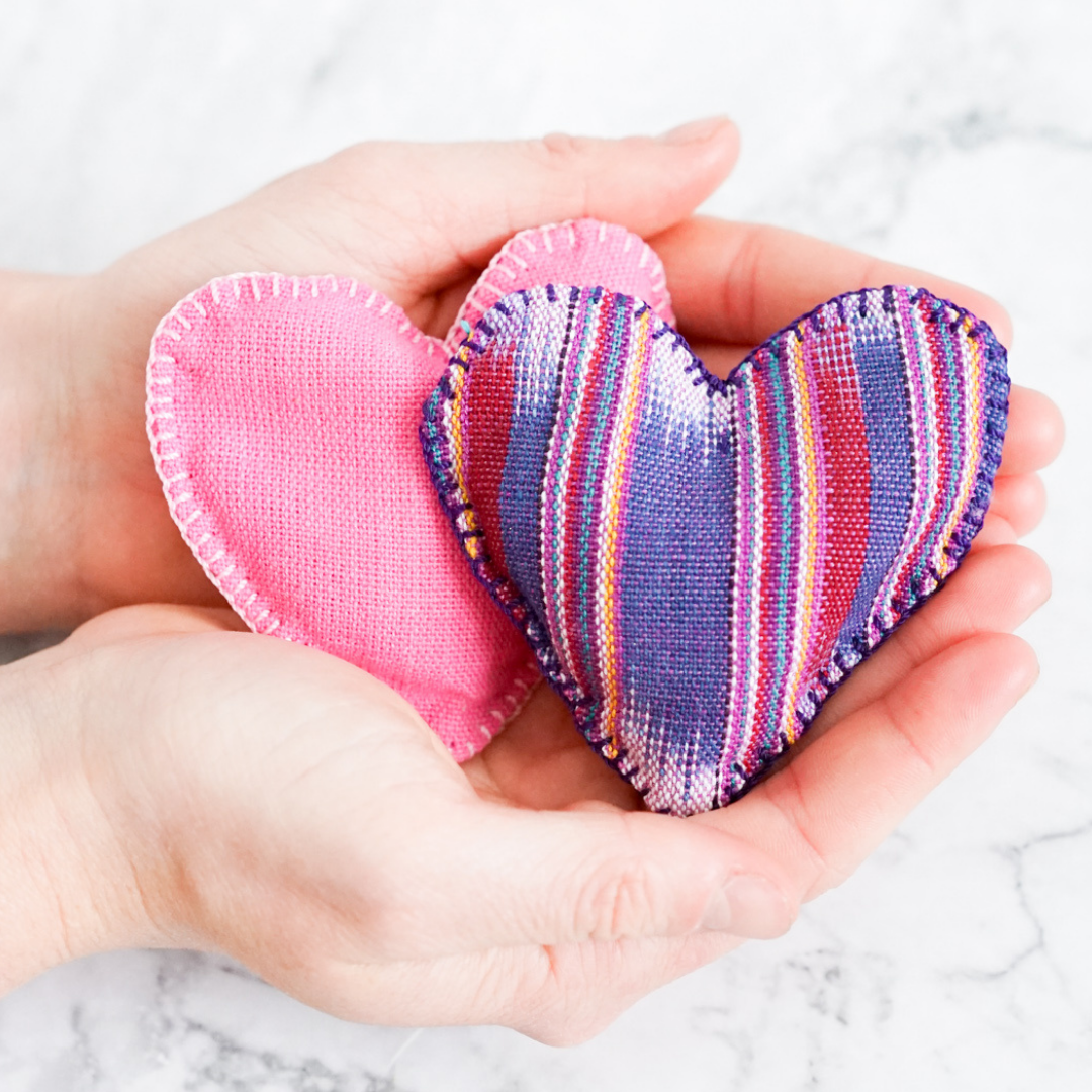 Reusable Heart Hand Warmers - Upavim Crafts display picture 1